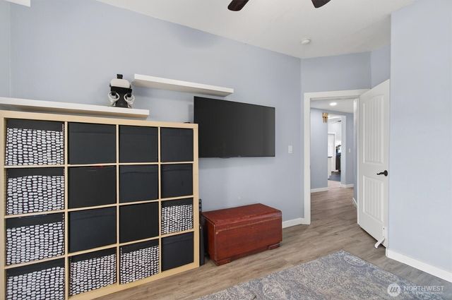 290 Columbia Street, Cathlamet, WA 98612