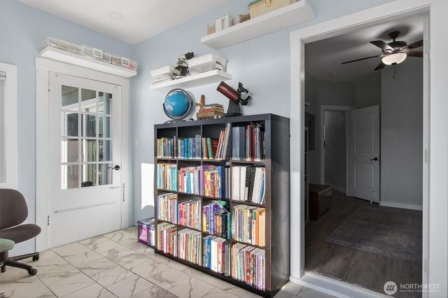 290 Columbia Street, Cathlamet, WA 98612