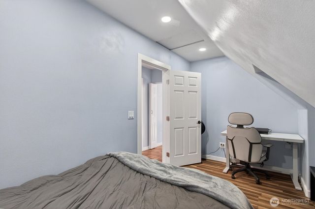 290 Columbia Street, Cathlamet, WA 98612