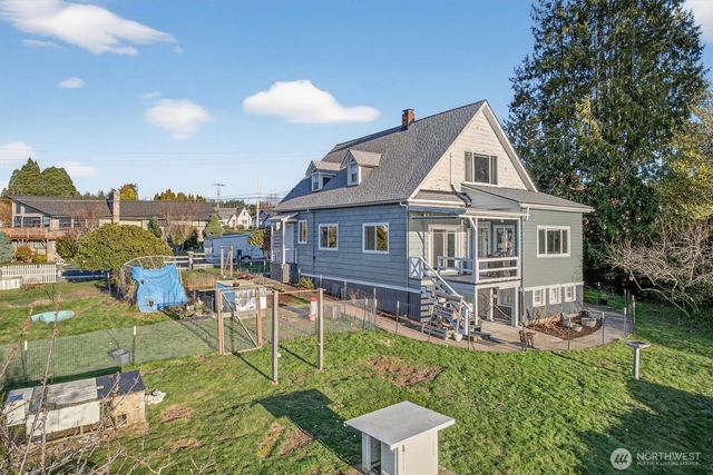 290 Columbia Street, Cathlamet, WA 98612