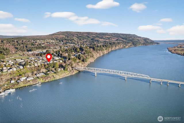 290 Columbia Street, Cathlamet, WA 98612