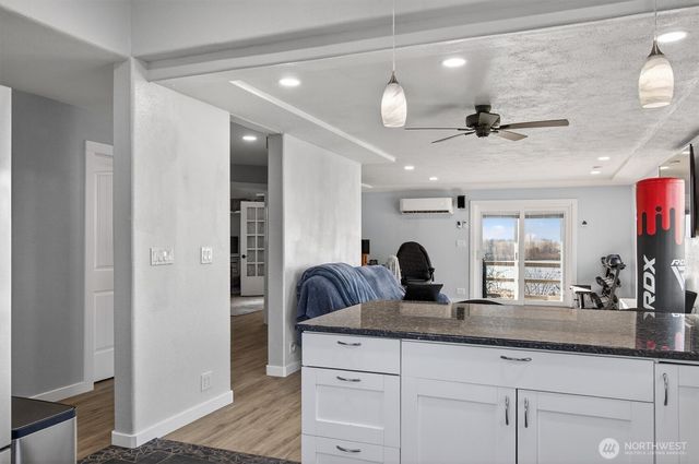 290 Columbia Street, Cathlamet, WA 98612