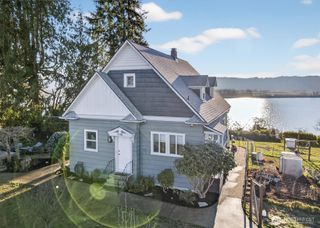 290 Columbia Street, Cathlamet, WA 98612