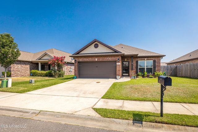 217 Sandy Drive, Ocean Springs, MS 39564