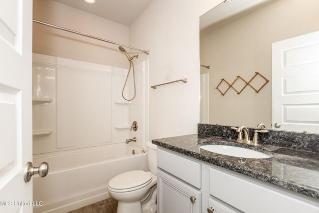 217 Sandy Drive, Ocean Springs, MS 39564