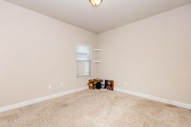 217 Sandy Drive, Ocean Springs, MS 39564