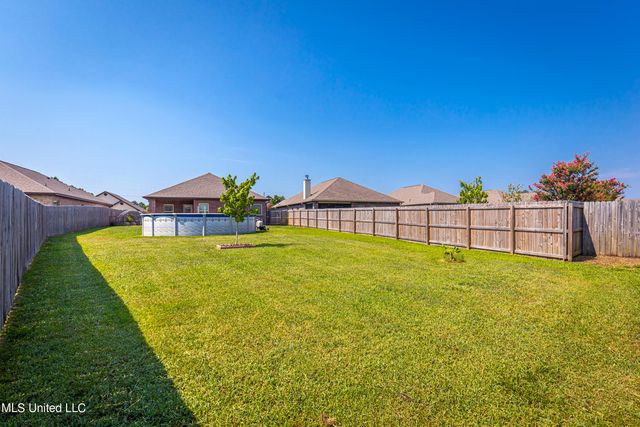 217 Sandy Drive, Ocean Springs, MS 39564