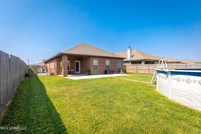 217 Sandy Drive, Ocean Springs, MS 39564