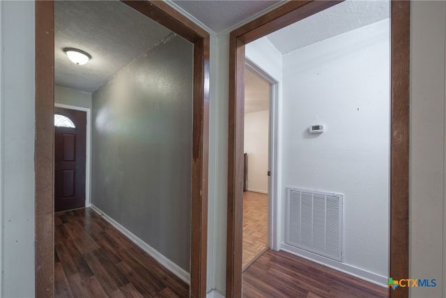 504 Walnut Street, Waller, TX 77484