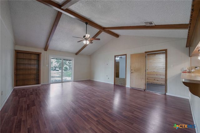 504 Walnut Street, Waller, TX 77484