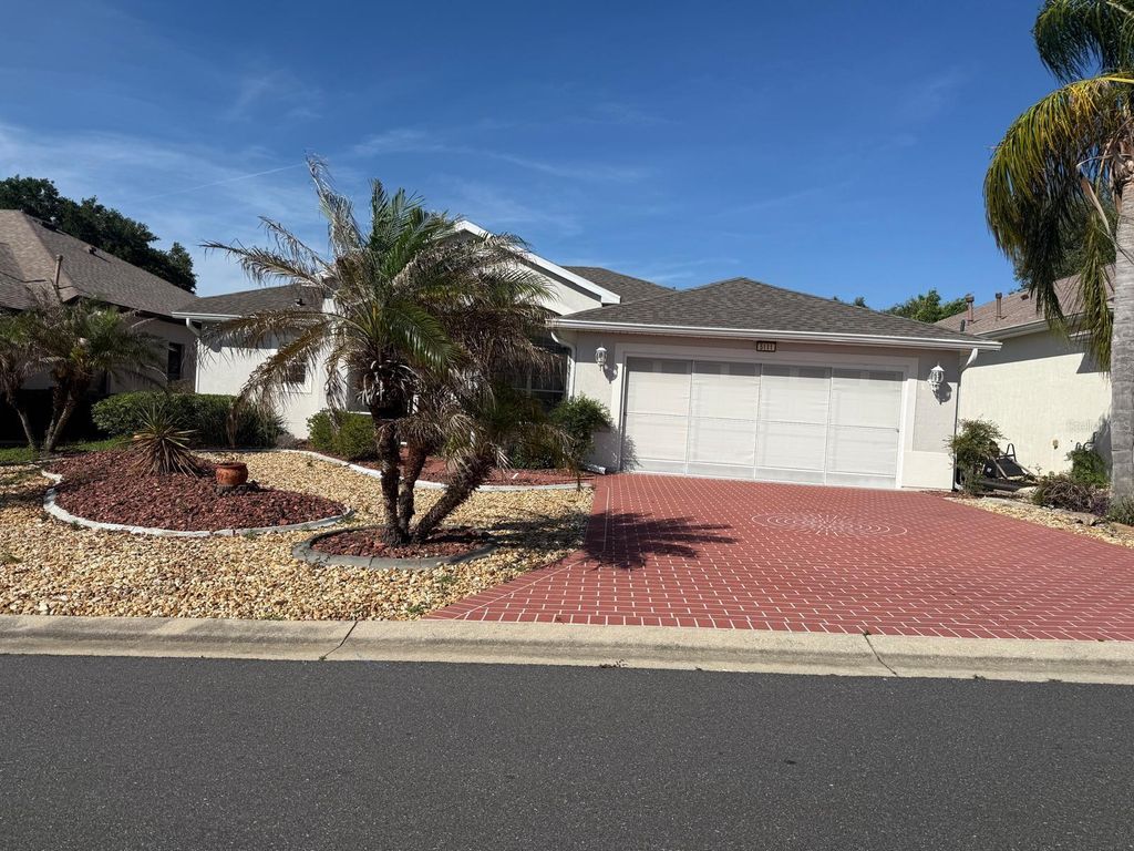 5111 IRONSIDES COURT, Tavares, FL 32778