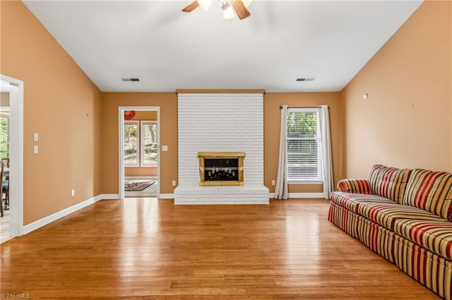 457 Valleymeade Drive, Kernersville, NC 27284