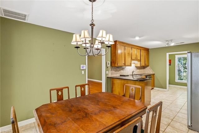 457 Valleymeade Drive, Kernersville, NC 27284