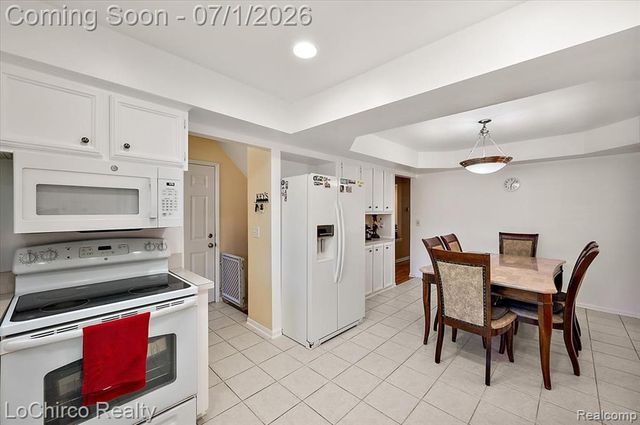 2619 Nadine Drive, Sterling Heights, MI 48310