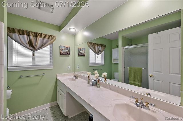 2619 Nadine Drive, Sterling Heights, MI 48310
