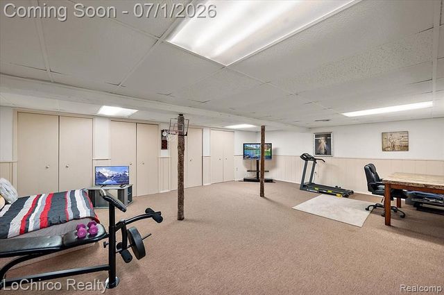 2619 Nadine Drive, Sterling Heights, MI 48310