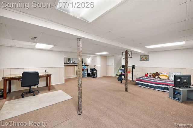 2619 Nadine Drive, Sterling Heights, MI 48310