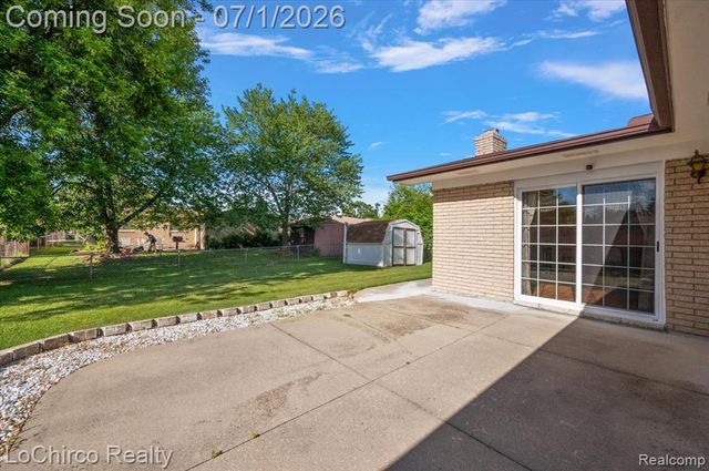 2619 Nadine Drive, Sterling Heights, MI 48310