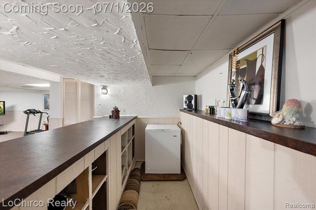 2619 Nadine Drive, Sterling Heights, MI 48310