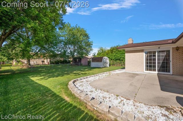 2619 Nadine Drive, Sterling Heights, MI 48310