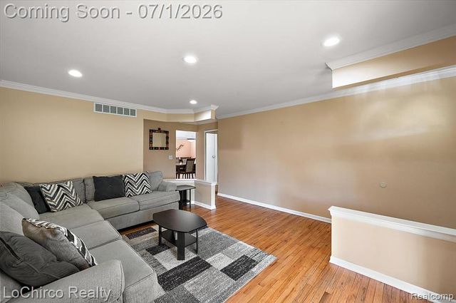 2619 Nadine Drive, Sterling Heights, MI 48310