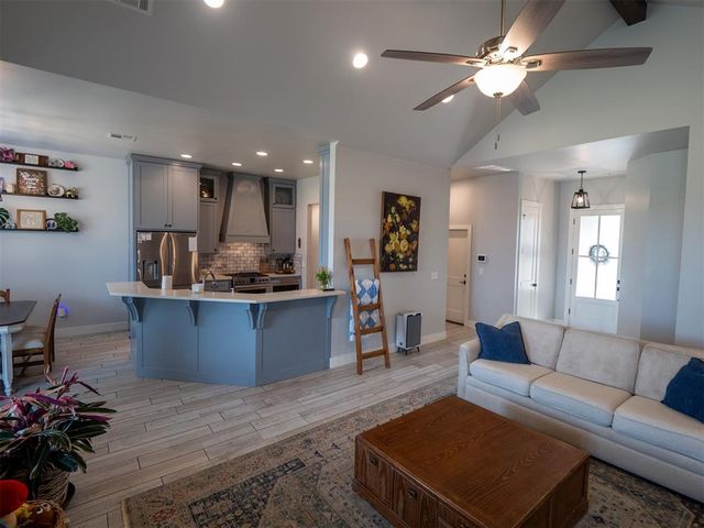 4081 Fox Ridge Road, Choctaw, OK 73020