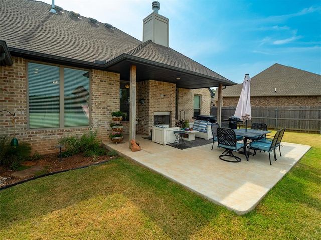4081 Fox Ridge Road, Choctaw, OK 73020
