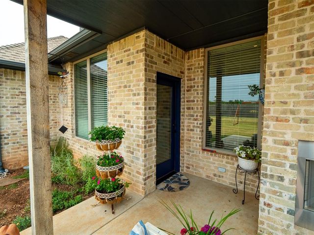 4081 Fox Ridge Road, Choctaw, OK 73020