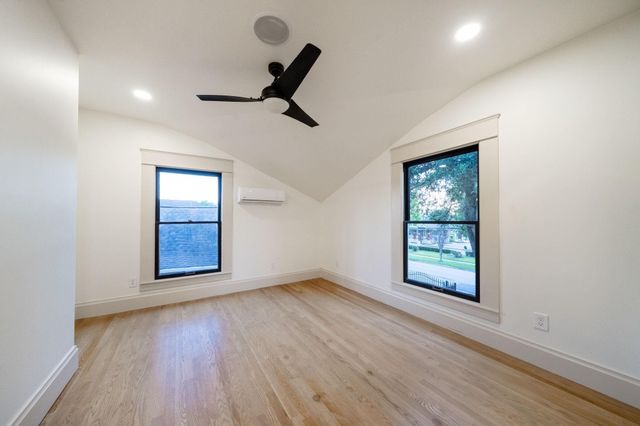 1109 Rutland Street, Houston, TX 77008