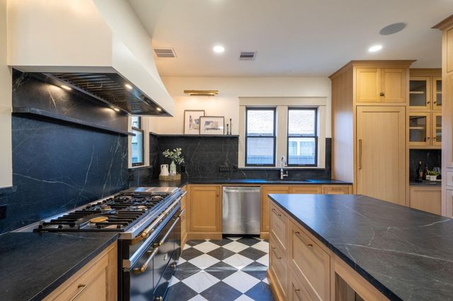 1109 Rutland Street, Houston, TX 77008