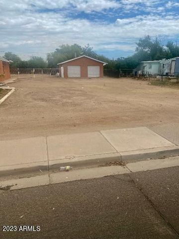 206 E Clanton Avenue, Buckeye, AZ 85326