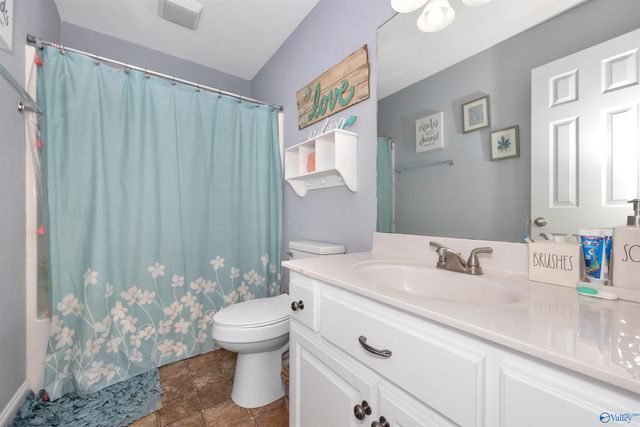 25073 Thach Road, Athens, AL 35613