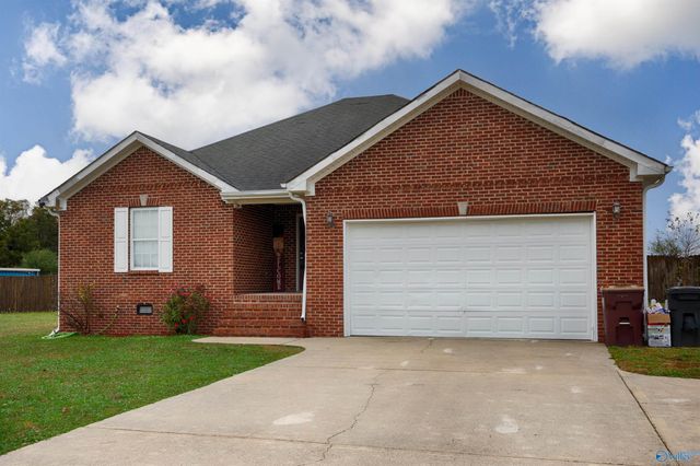 25073 Thach Road, Athens, AL 35613