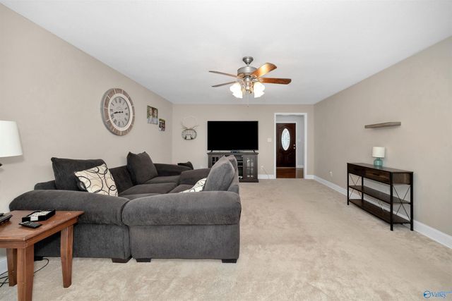 25073 Thach Road, Athens, AL 35613