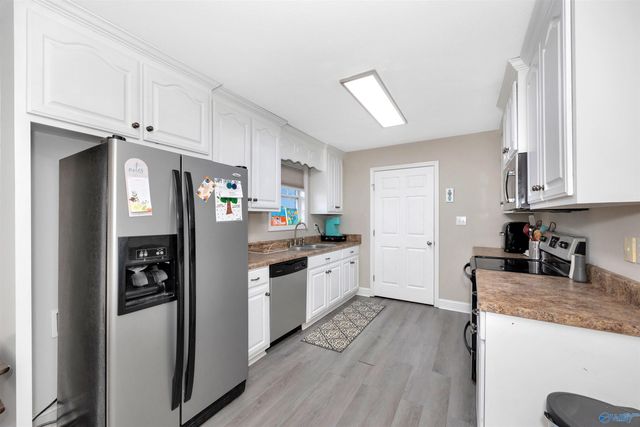 25073 Thach Road, Athens, AL 35613