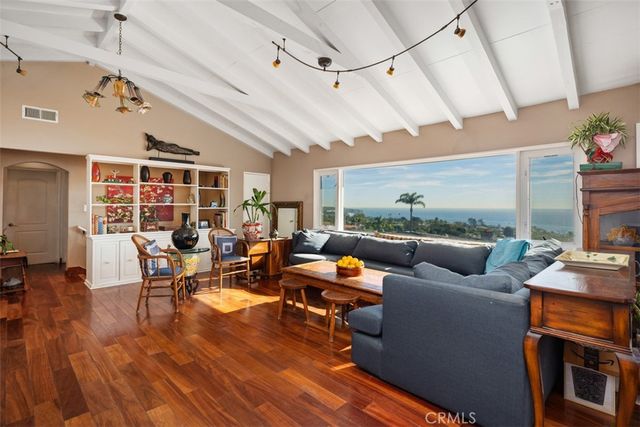 2 N Vista De La Luna, Laguna Beach, CA 92651