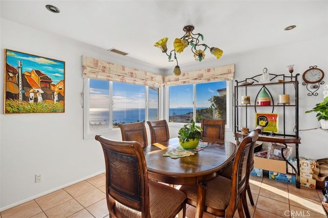 2 N Vista De La Luna, Laguna Beach, CA 92651