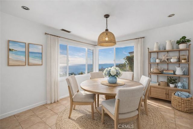 2 N Vista De La Luna, Laguna Beach, CA 92651