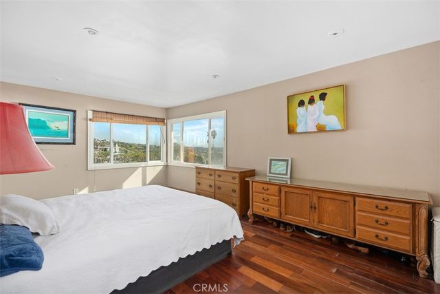 2 N Vista De La Luna, Laguna Beach, CA 92651