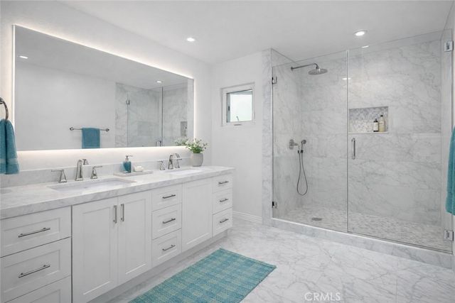 2 N Vista De La Luna, Laguna Beach, CA 92651