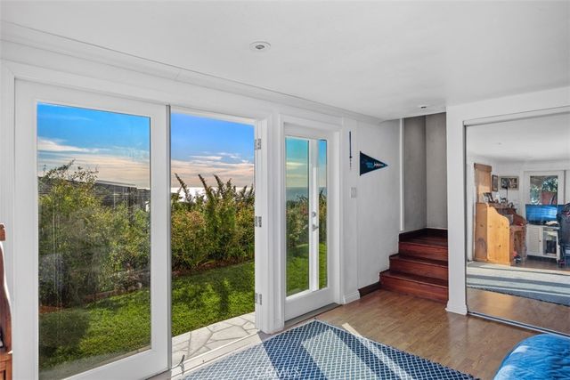 2 N Vista De La Luna, Laguna Beach, CA 92651