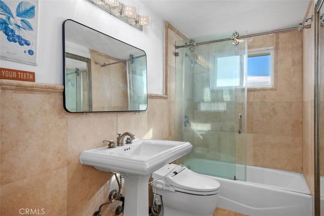 2 N Vista De La Luna, Laguna Beach, CA 92651