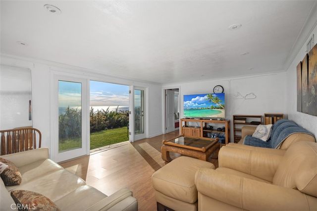 2 N Vista De La Luna, Laguna Beach, CA 92651