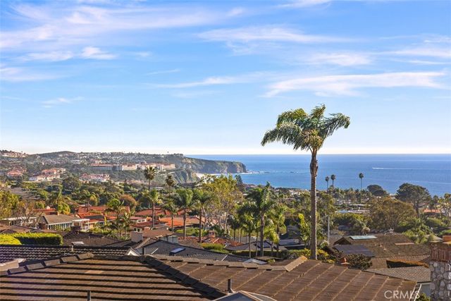 2 N Vista De La Luna, Laguna Beach, CA 92651