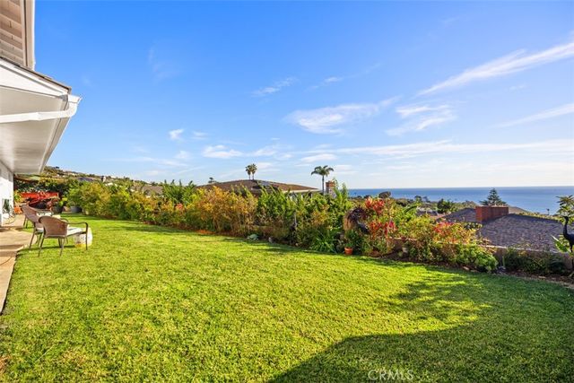 2 N Vista De La Luna, Laguna Beach, CA 92651