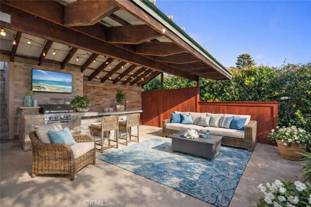 2 N Vista De La Luna, Laguna Beach, CA 92651