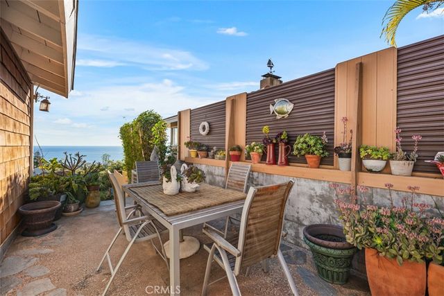 2 N Vista De La Luna, Laguna Beach, CA 92651