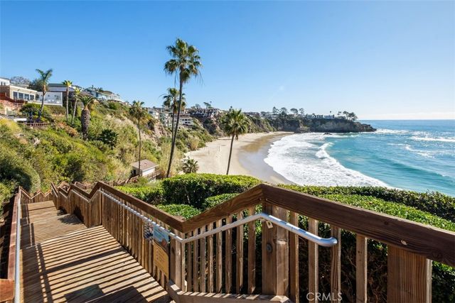 2 N Vista De La Luna, Laguna Beach, CA 92651