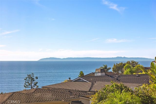 2 N Vista De La Luna, Laguna Beach, CA 92651