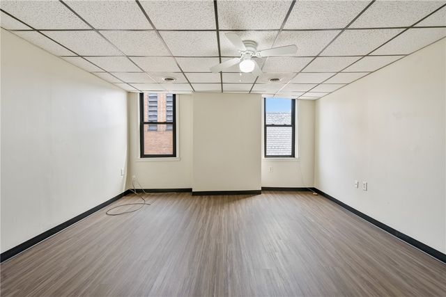 751 Chartiers Ave, Mckees Rocks, PA 15136